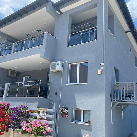 Apartments Miki Polychrono Luaran gambar