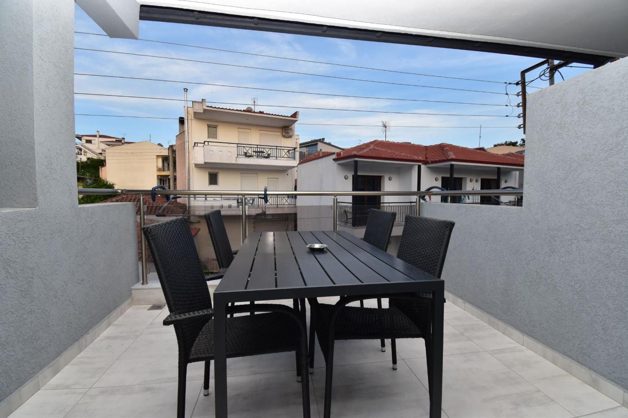 Apartments Miki Polychrono Luaran gambar